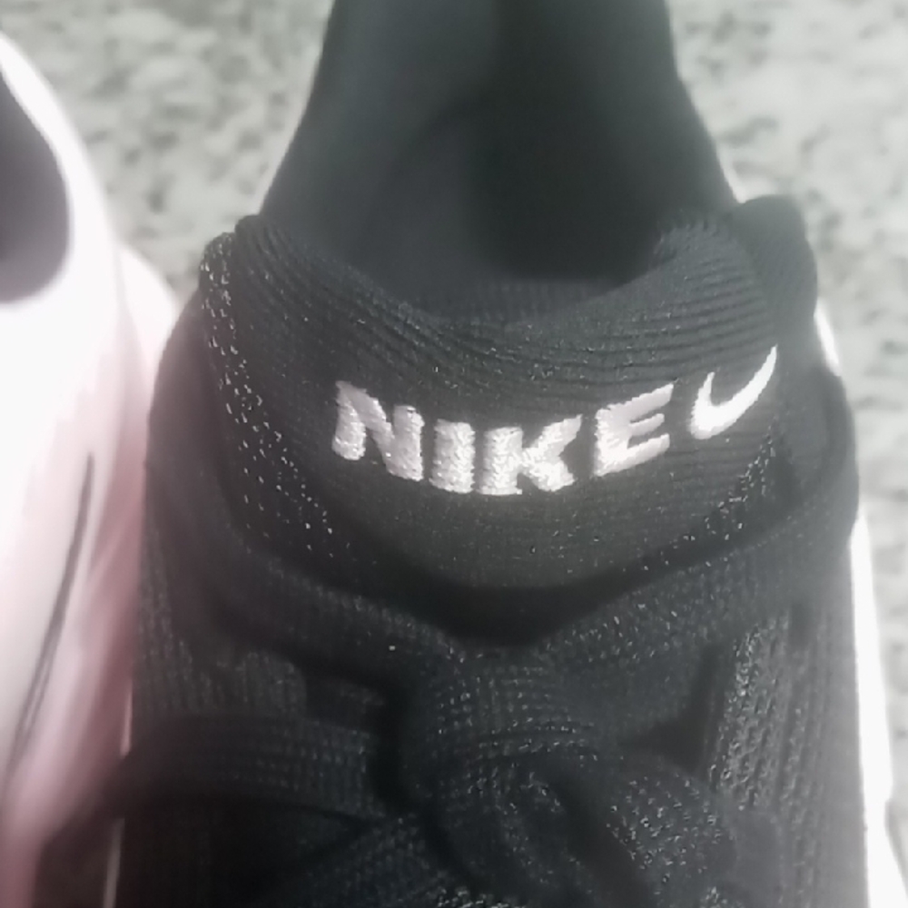 Brand New Nike Girls Uplift SC (GS) Size 6.5Y Pink Foam/ Black Rose Sneakers - Picture 3 of 11